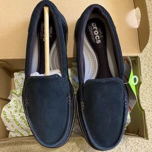 Crocs Walu II Women’s Suede loafer